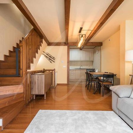 Casa Artiga De Lin By Seamount Rentals Les Bordes Dış mekan fotoğraf