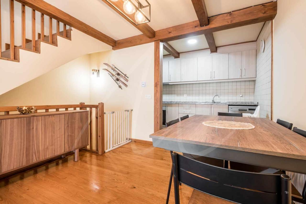Casa Artiga De Lin By Seamount Rentals Les Bordes Dış mekan fotoğraf